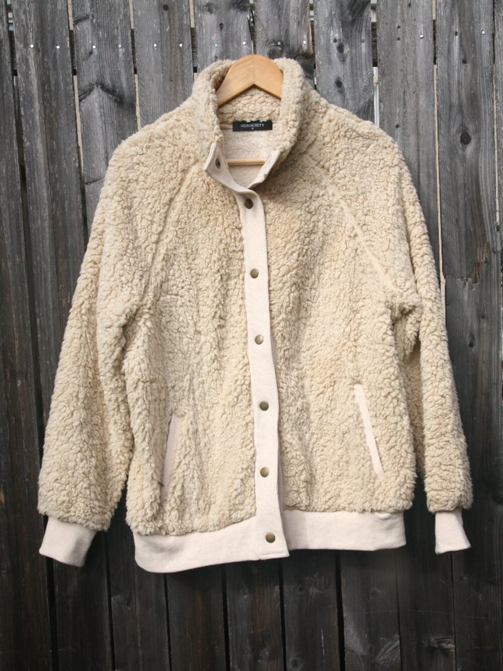Size M - MEROKEETY Women's Beige Faux Sherpa Plush Jacket